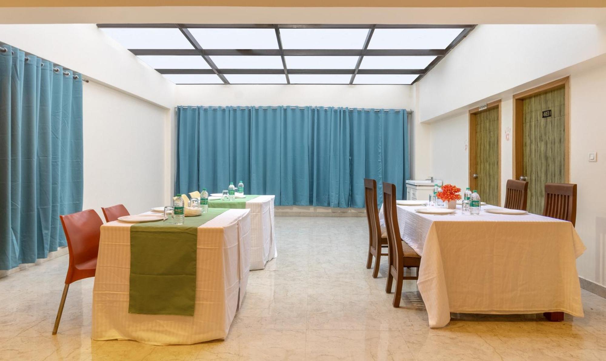 Treebo Anjani Fortune Suites Bangalore Buitenkant foto