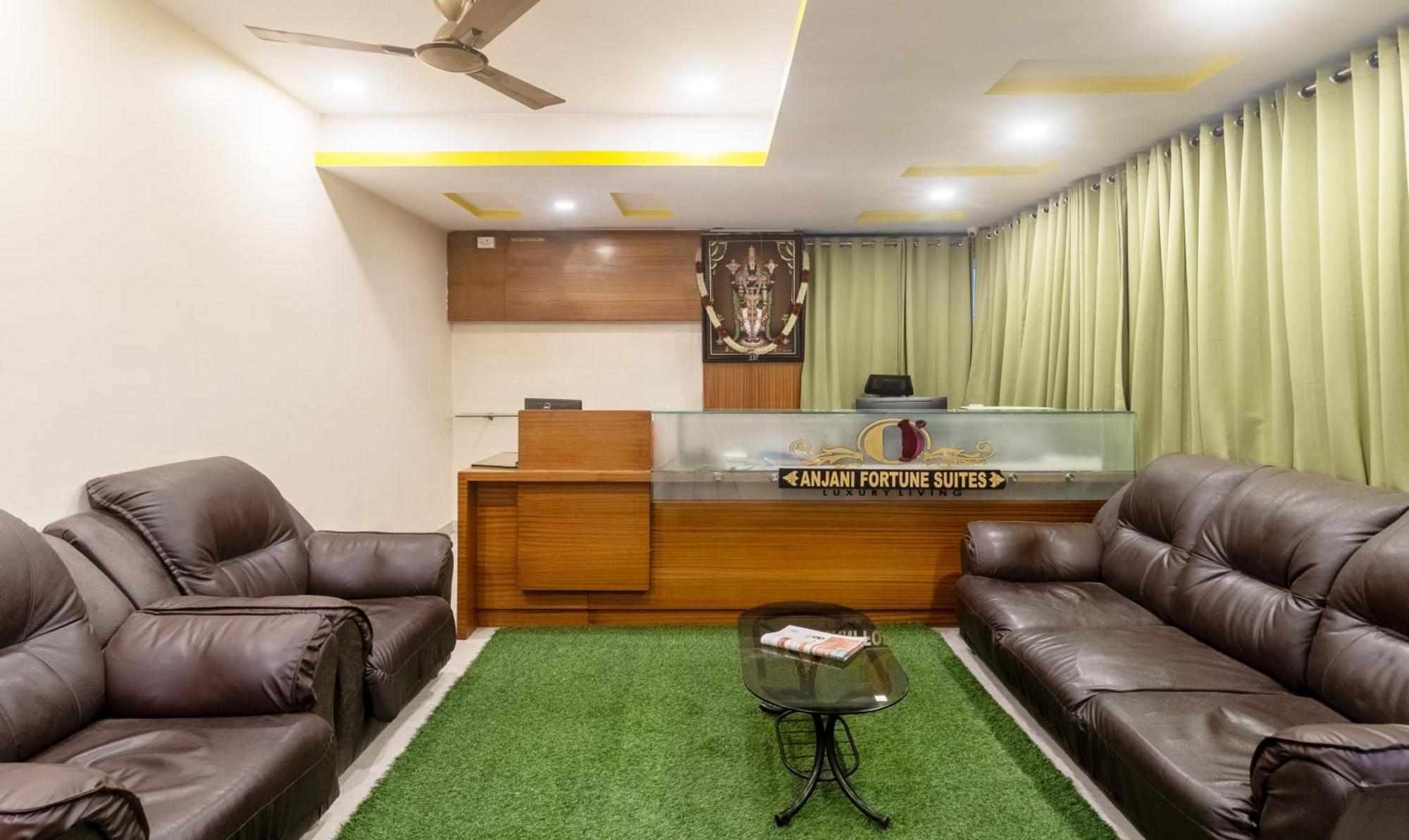 Treebo Anjani Fortune Suites Bangalore Buitenkant foto